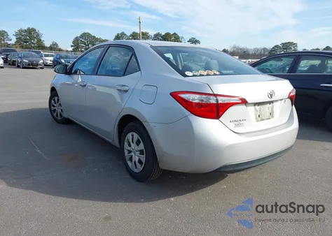 2015 Toyota Corolla L z USA, uszkodzony, nr VIN 2T1BURHEXFC445846